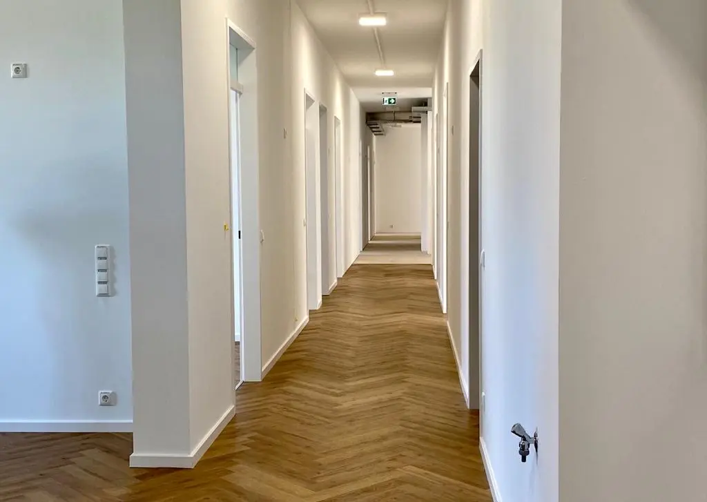 Referenzobjekt aus Baden-Baden, Mieterausbau: Flur